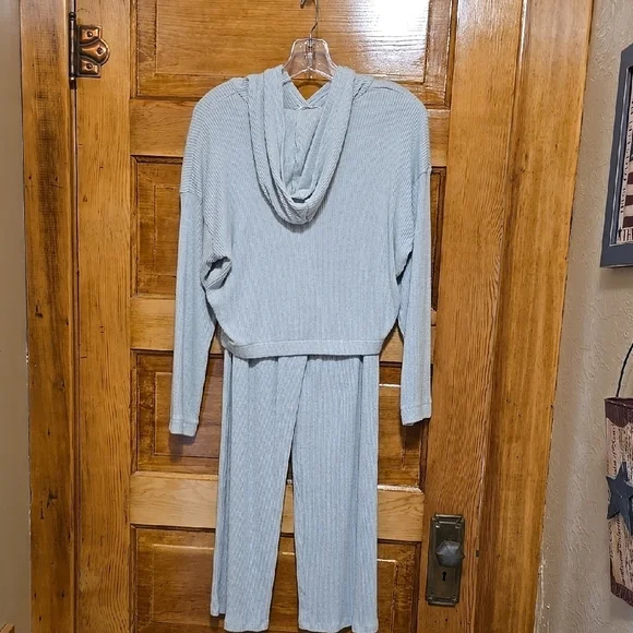 H&M Long Sleeve Blue Loungewear Set 16 - Picture 3 of 5